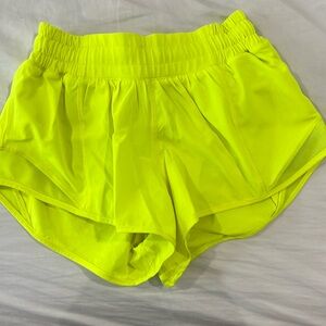 Lululemon hotty hots low rise 2.5 inch